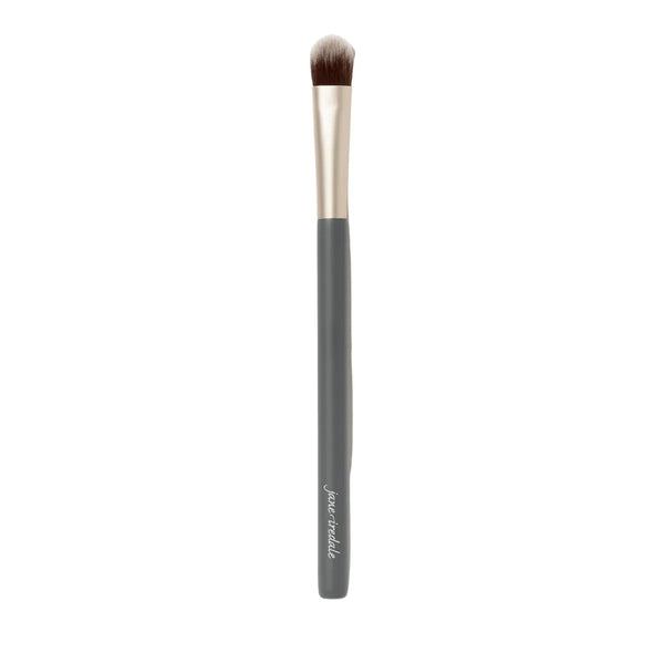 fluffy eye brush - jane iredale - brainsforbeauty
